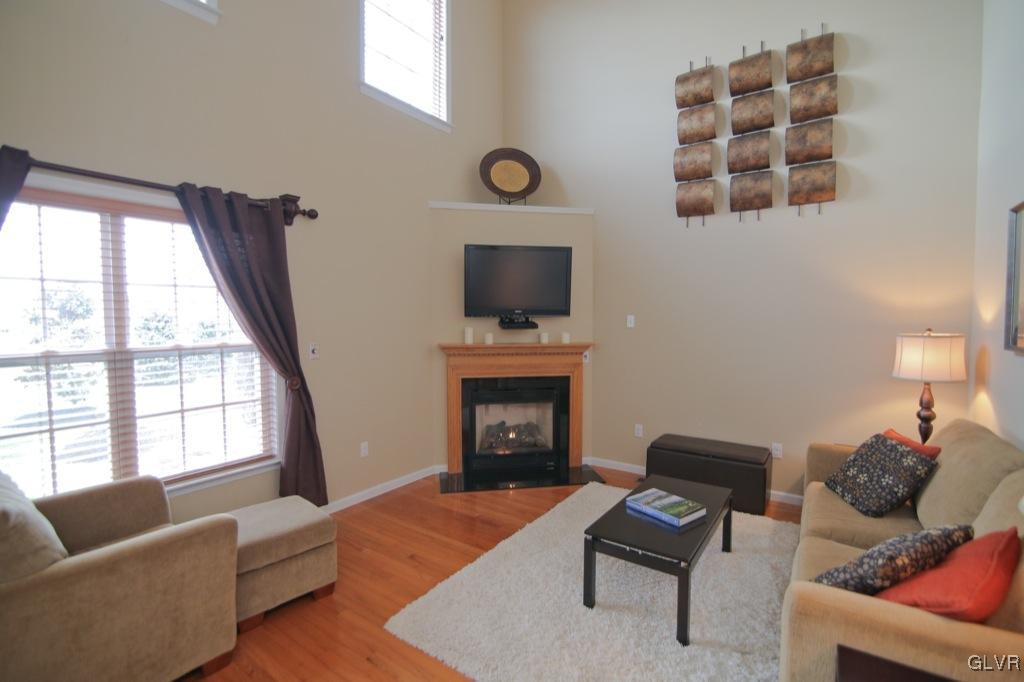 4146 Walter Road Bethlehem, PA 18020 - Photo 6 of 32 Gallery Image 6
