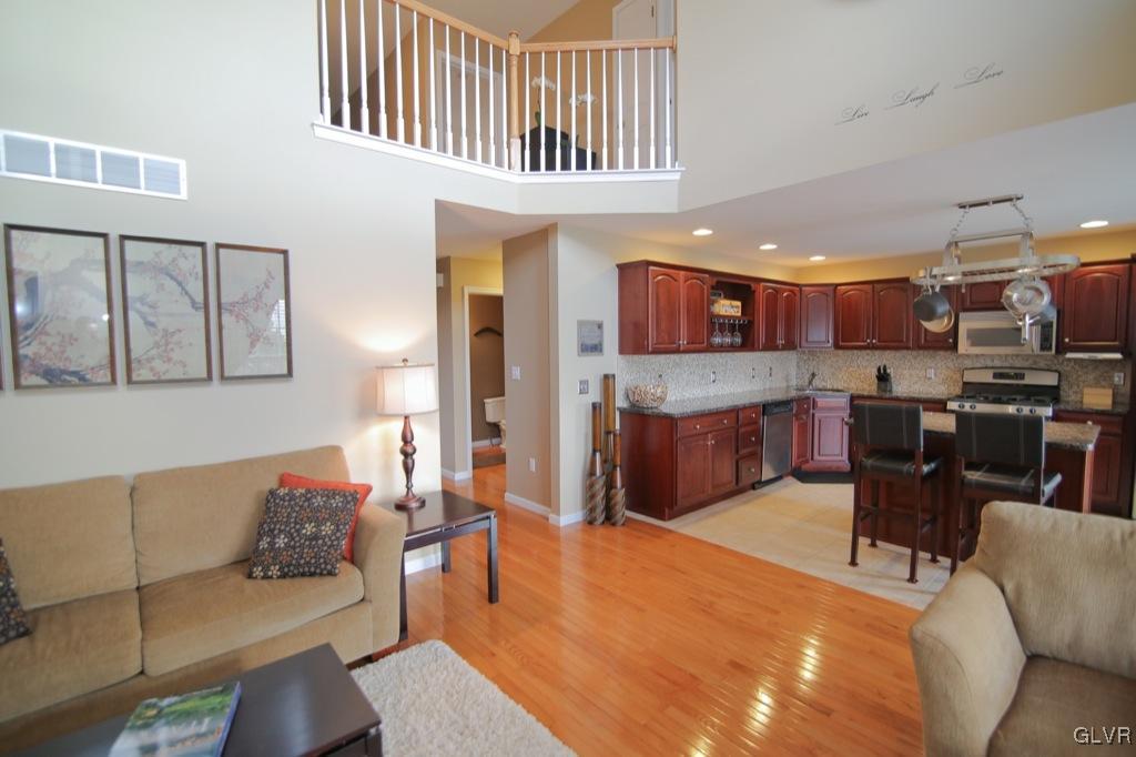 4146 Walter Road Bethlehem, PA 18020 - Photo 7 of 32 Gallery Image 7