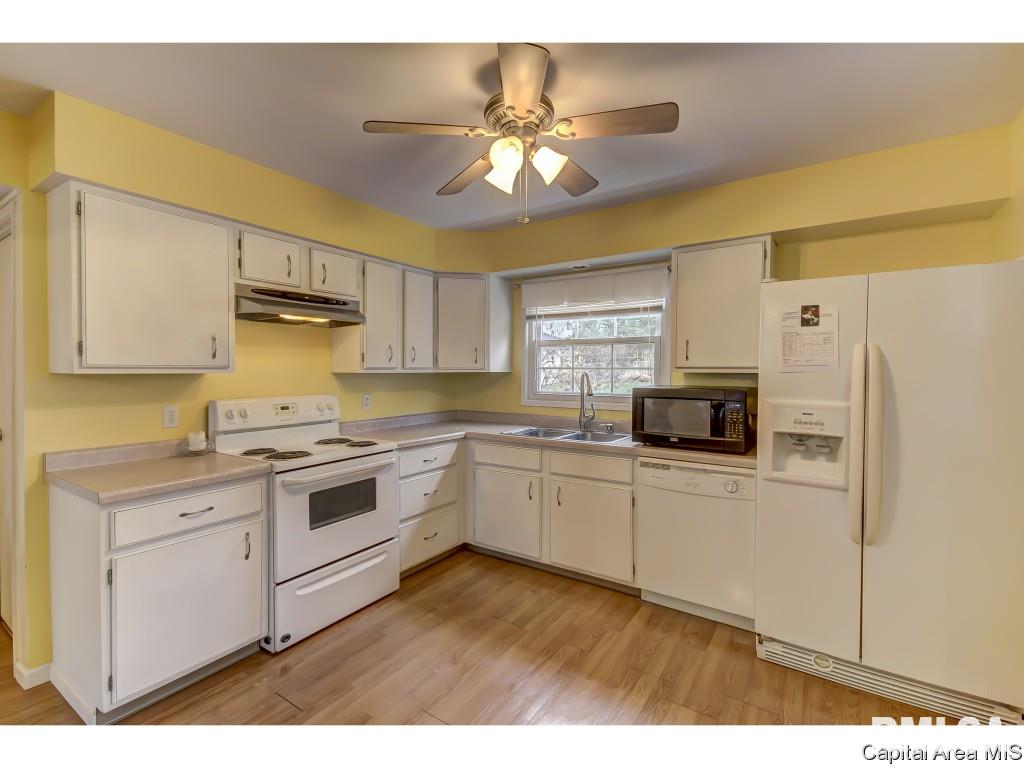 52 Greencastle Circle Springfield, IL 62712 - Photo 8 of 35