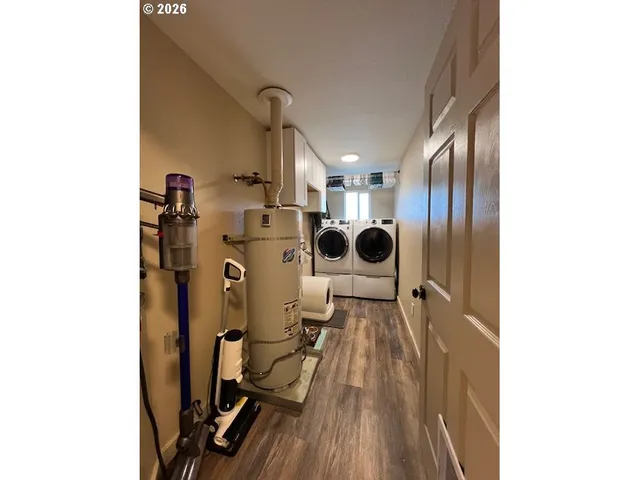 $355,000 | 234 Little Valley Road, Roseburg, OR 97471