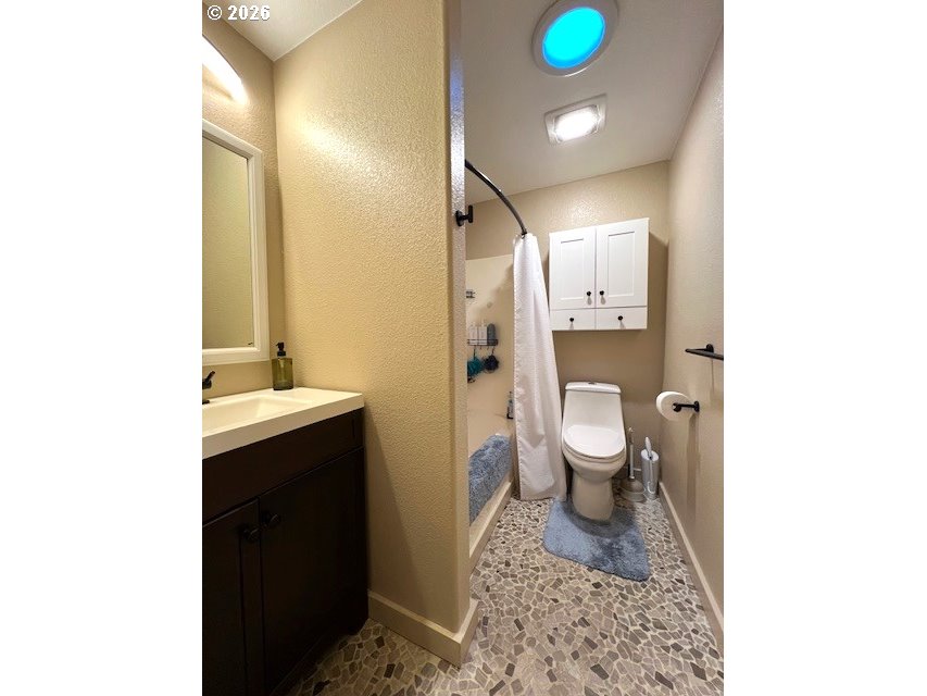 234 Little Valley Road Roseburg, OR 97471 - Photo 9 of 27