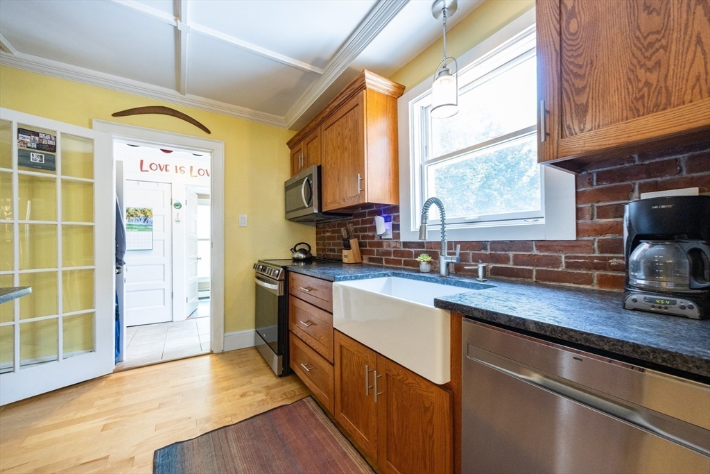 36 Ruggles Street Franklin, MA 02038 - Photo 24 of 42 Gallery Image 24