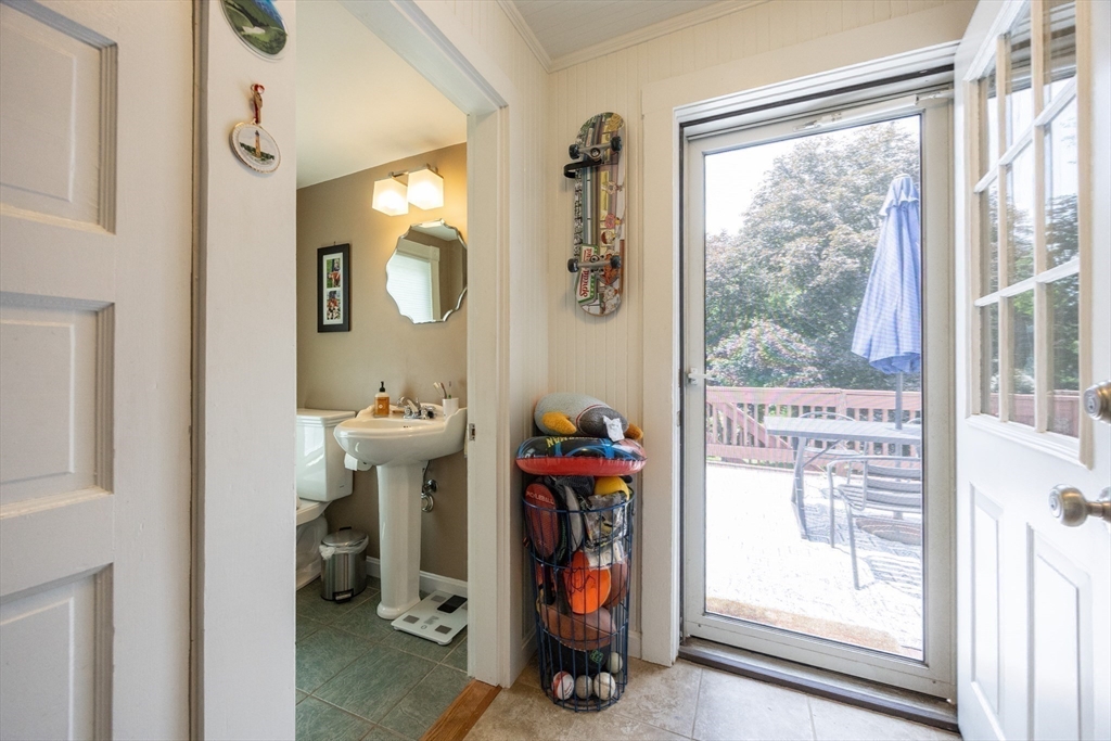 36 Ruggles Street Franklin, MA 02038 - Photo 26 of 42 Gallery Image 26