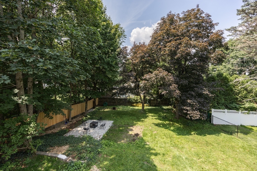 36 Ruggles Street Franklin, MA 02038 - Photo 4 of 42 Gallery Image 4