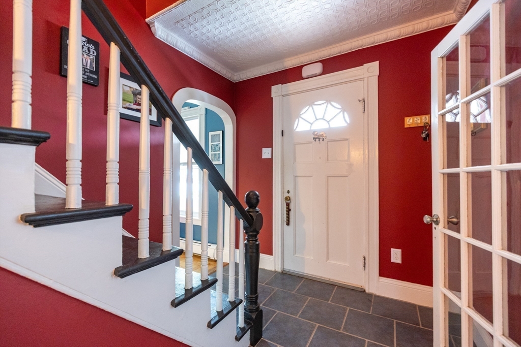 36 Ruggles Street Franklin, MA 02038 - Photo 8 of 42 Gallery Image 8