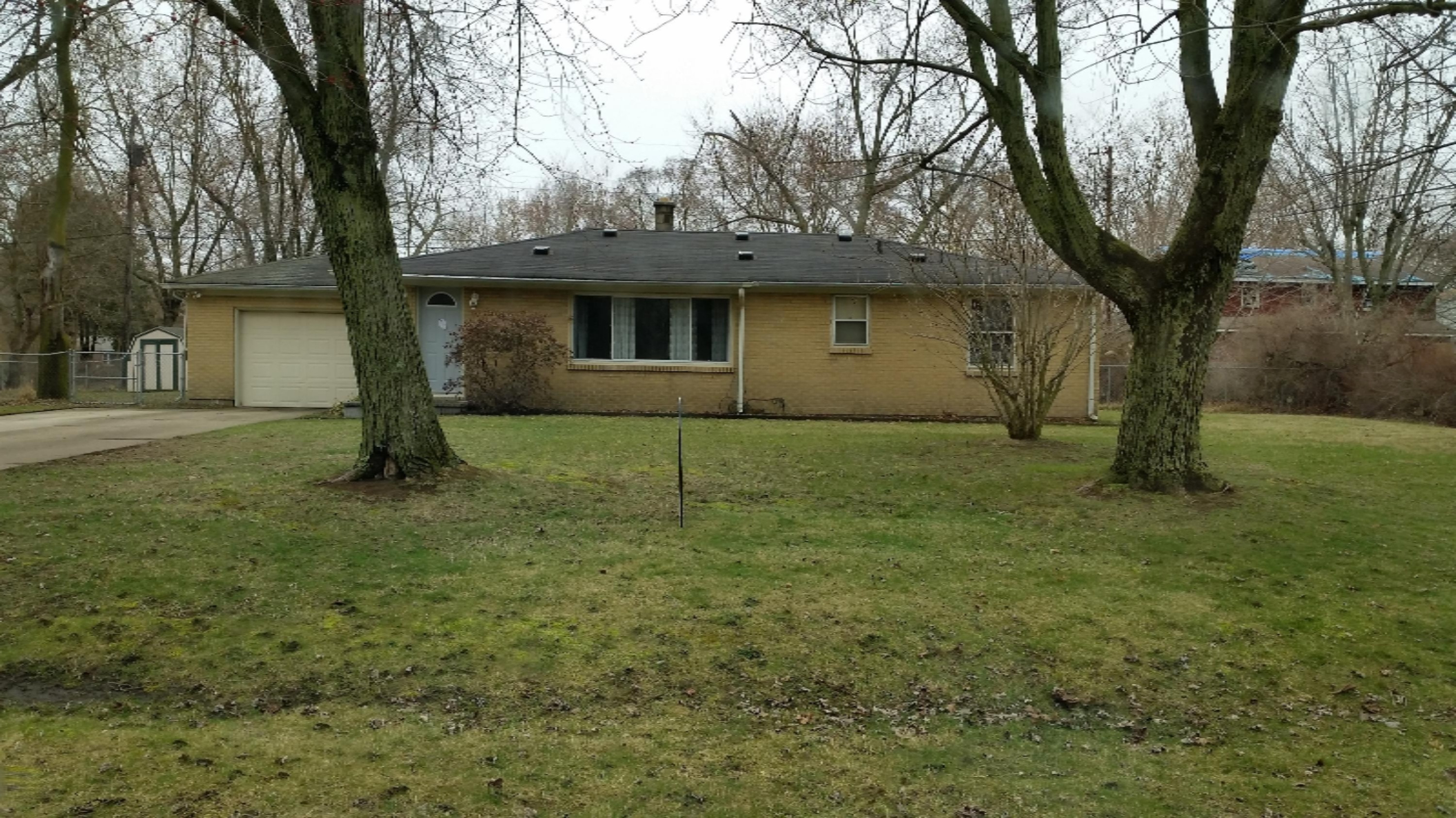 444 Roland Avenue Benton Harbor, MI 49022 - Photo 1 of 14 20160314_152027 (1)
