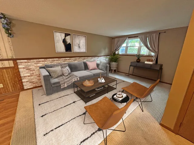 $107,900 | 2402 Kenwood Drive Southwest, Willmar, MN 56201