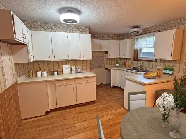 $107,900 | 2402 Kenwood Drive Southwest, Willmar, MN 56201