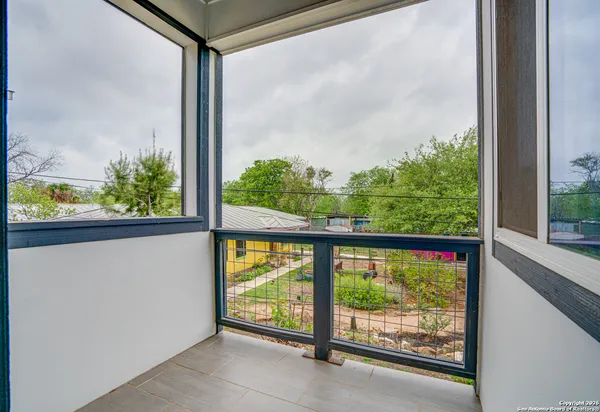 $359,500 | 1226 Wyoming Street, Unit 102, San Antonio, TX 78203