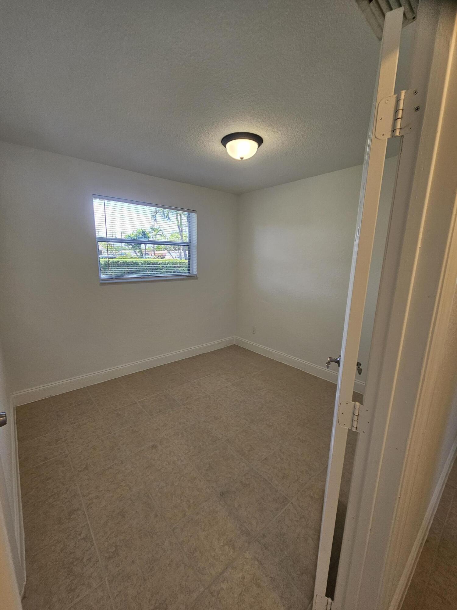 1605 West 10th Street Riviera Beach, FL 33404 - Photo 39 of 52 20260509_141353