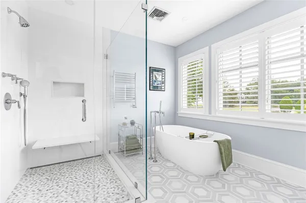 $4,399,000 | 15 Courageous Circle, Bristol, RI 02809