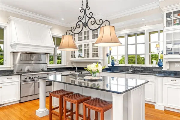 $4,399,000 | 15 Courageous Circle, Bristol, RI 02809