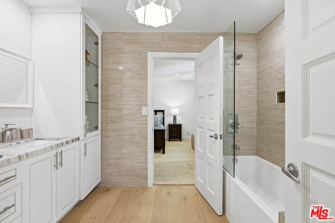 10 Baymare Road Bell Canyon, CA 91307 - Photo 30 of 54 a bathroom with a bathtub and a sink