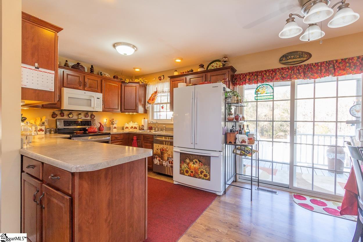 142 Mellrich Road Iva, SC 29655 - Photo 9 of 36 Gallery Image 9