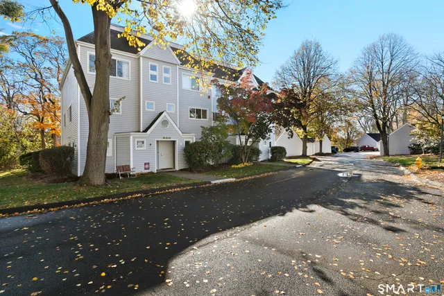 $2,900 | 267 Melba Street, Unit B6, Milford, CT 06460