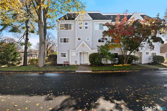 $2,900 | 267 Melba Street, Unit B6, Milford, CT 06460