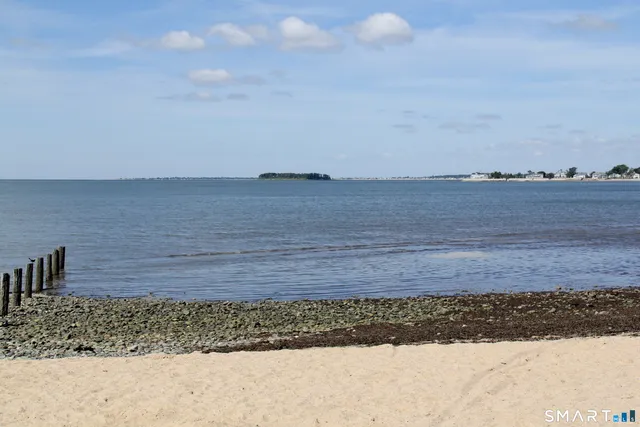 $2,900 | 267 Melba Street, Unit B6, Milford, CT 06460