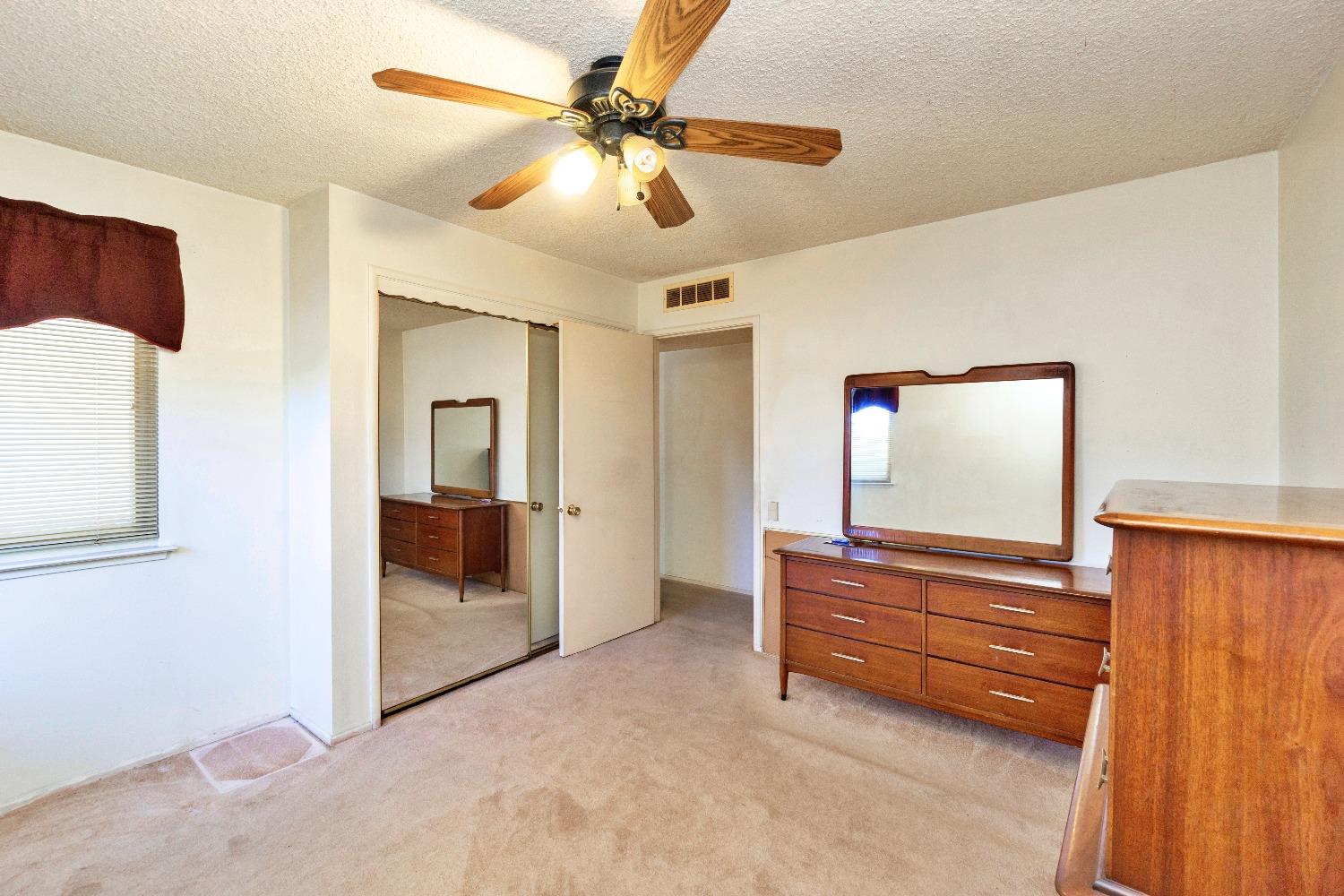 110 Hilton Street Madera, CA 93637 - Photo 11 of 28