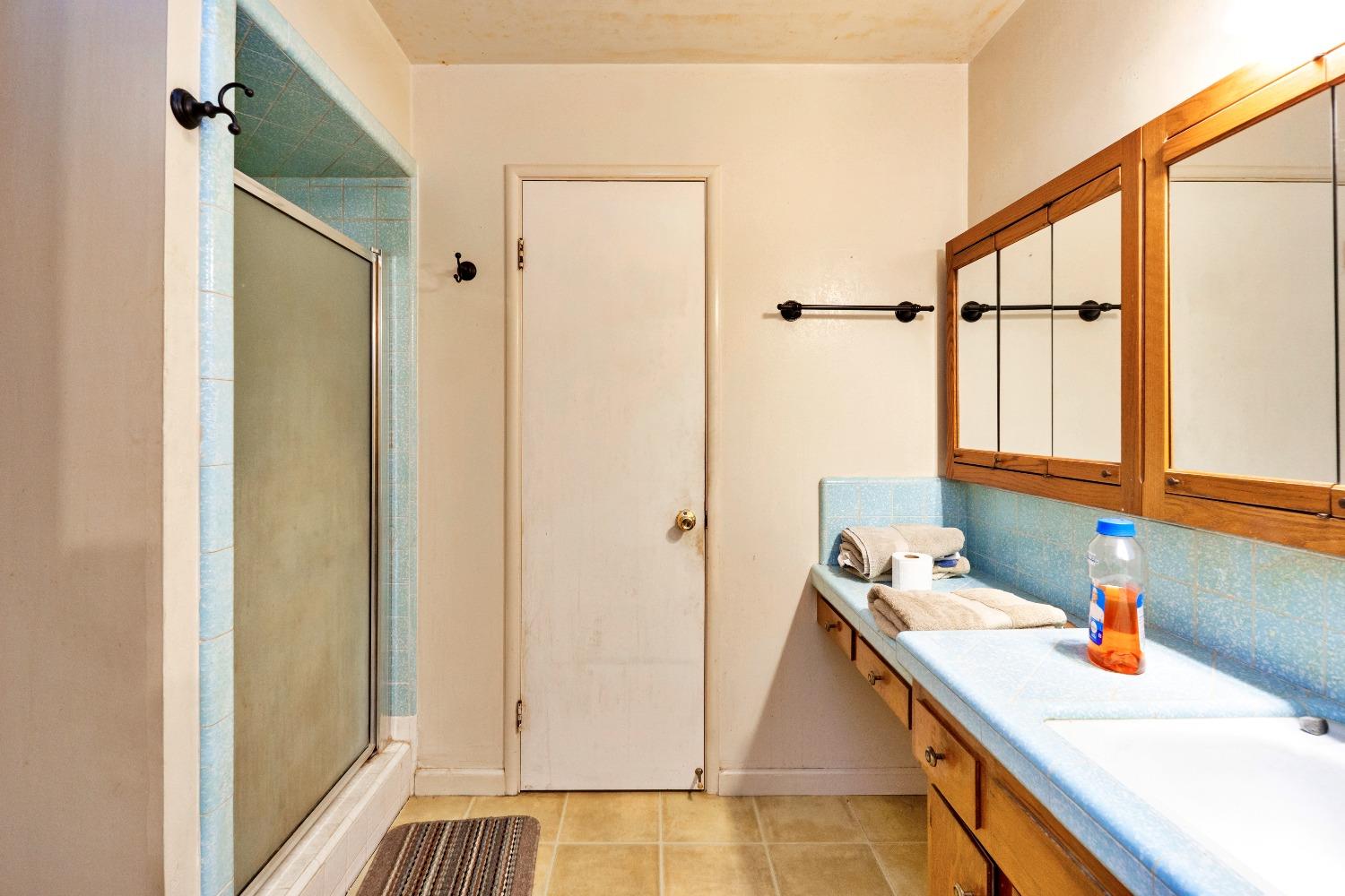 110 Hilton Street Madera, CA 93637 - Photo 17 of 28