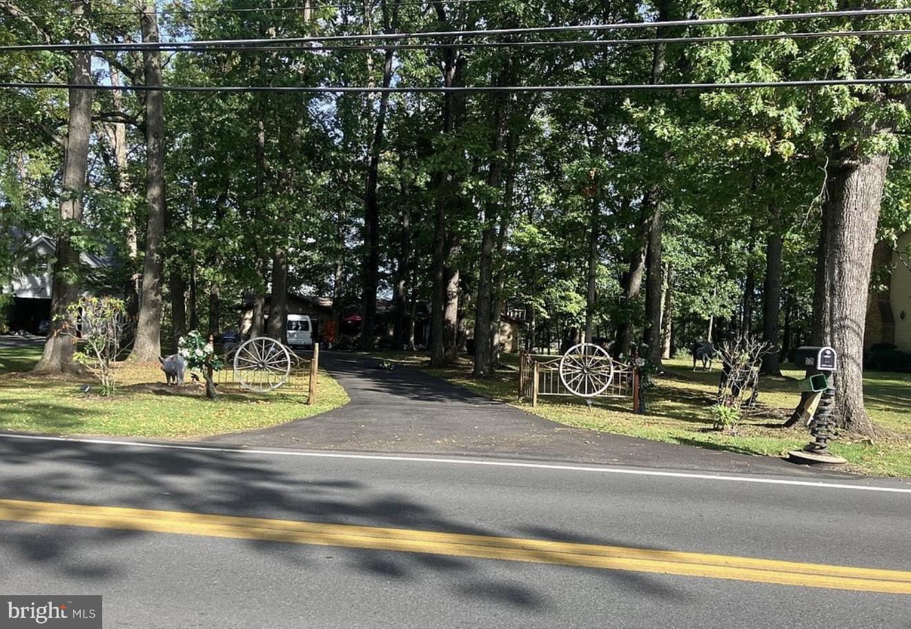 3725 Oakland Road Bethlehem, PA 18020 - Photo 3 of 26