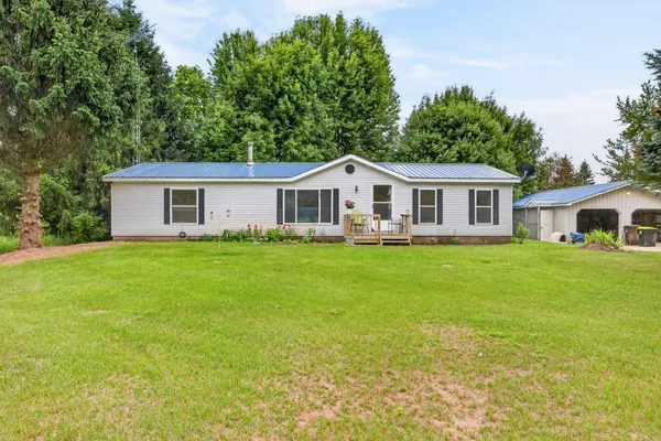 $264,900 | 6178 Meredith Grade Road, Harrison, MI 48625