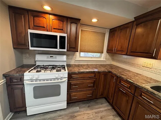 $127,000 | 10555 Gourock Drive, St. Louis, MO 63137