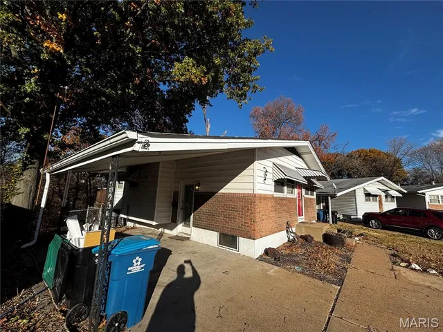 $127,000 | 10555 Gourock Drive, St. Louis, MO 63137