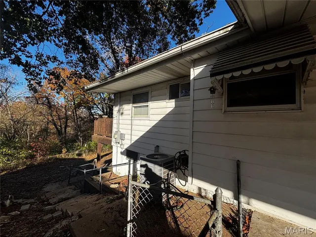 $127,000 | 10555 Gourock Drive, St. Louis, MO 63137