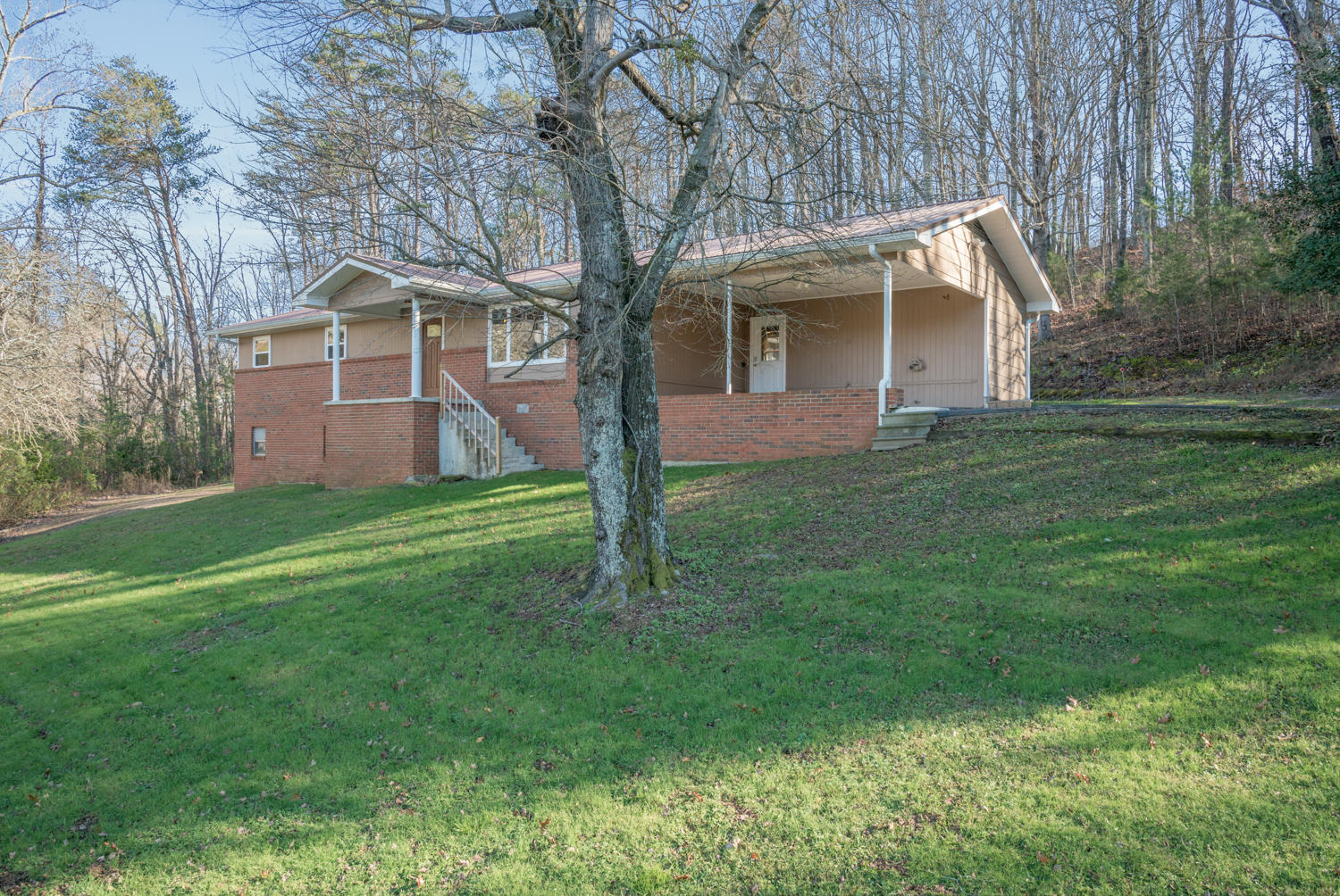 5952 Browntown Road Chattanooga, TN 37415 - Photo 2 of 35 102