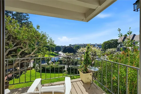 $799,000 | 300 Cagney Lane, Unit 206, Newport Beach, CA 92663