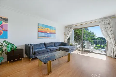 $799,000 | 300 Cagney Lane, Unit 206, Newport Beach, CA 92663