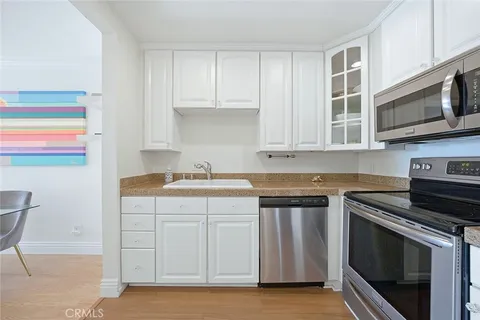$799,000 | 300 Cagney Lane, Unit 206, Newport Beach, CA 92663