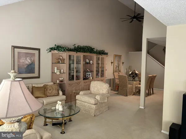 $345,900 | 8 Rebecca Court, Ewing, NJ 08628