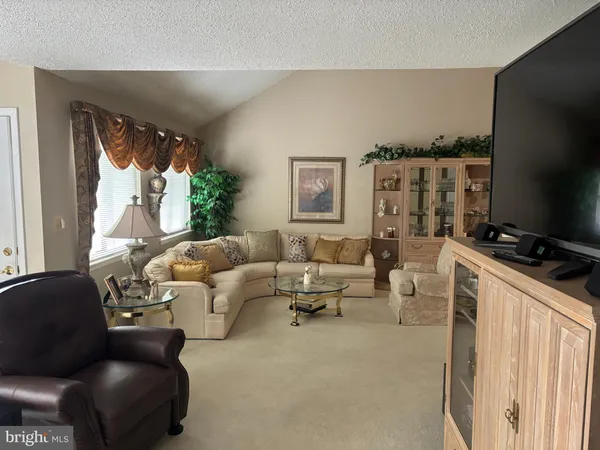 $345,900 | 8 Rebecca Court, Ewing, NJ 08628
