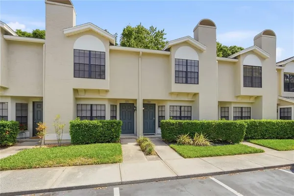 $1,800 | 5100 Burchette Road, Unit 604, Tampa, FL 33647
