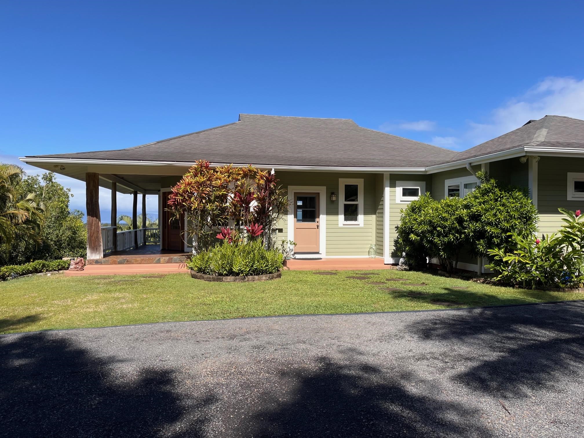 14 Lower Ulumalu Road Haiku, HI 96708 - Photo 5 of 50 a front view of a house with garden