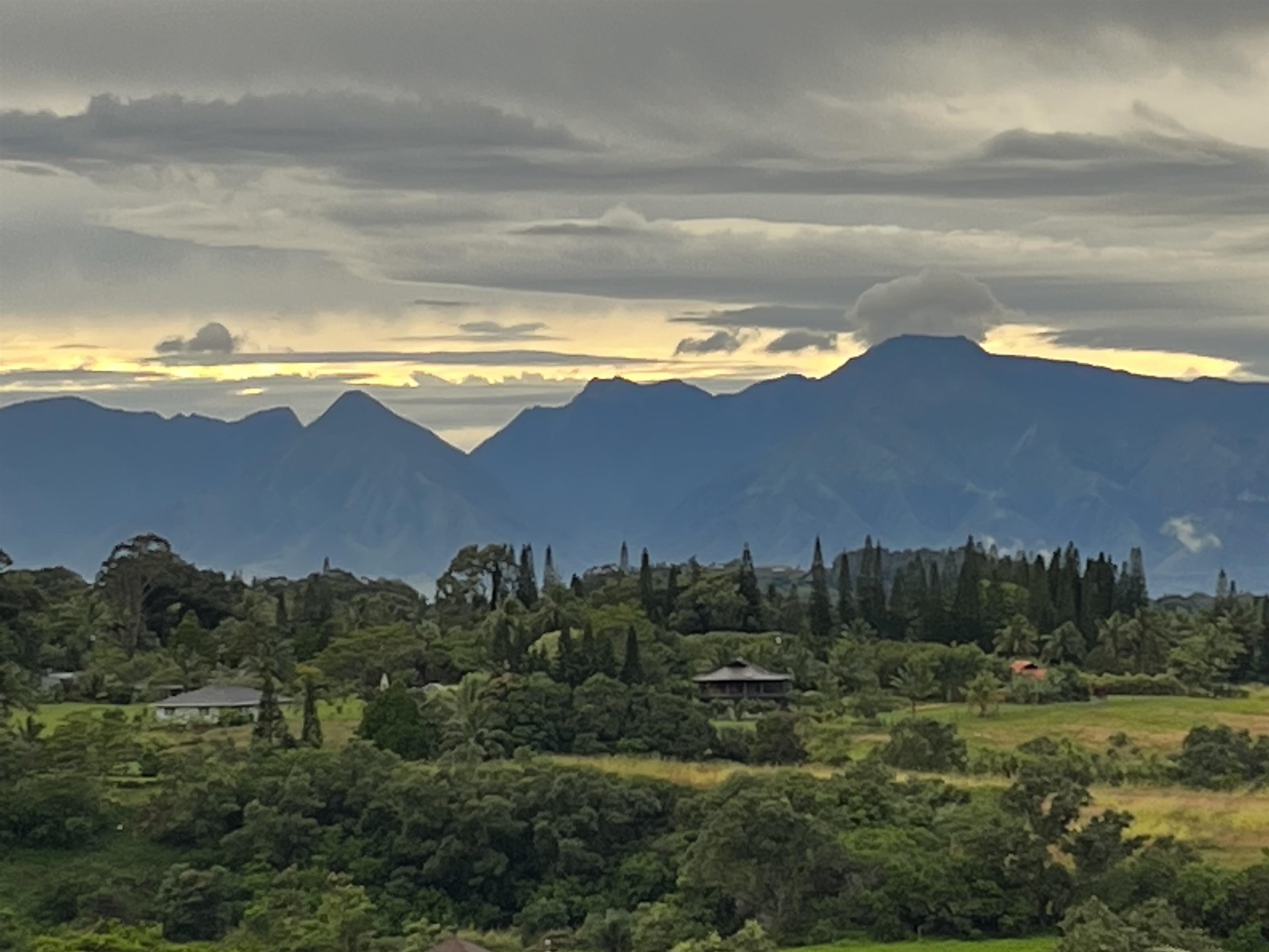14 Lower Ulumalu Road Haiku, HI 96708 - Photo 7 of 50 a view of ocean and mountain