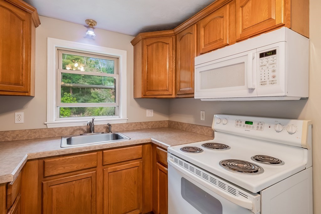 32 Neck Hill Road Mendon, MA 01756 - Photo 17 of 25 Gallery Image 17