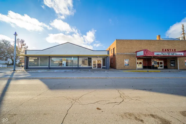 $2,116 | 235 South Main Street, New Castle, IN 47362