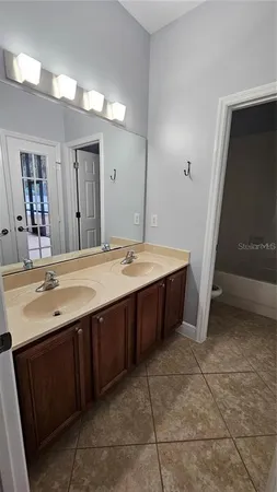 $3,000 | 317 East Blue Water Edge Drive, Eustis, FL 32736