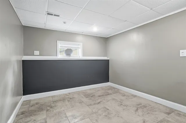 $163,000 | 1516 North Hershey Road, Bloomington, IL 61704