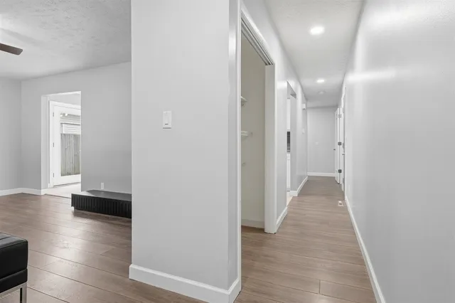 $163,000 | 1516 North Hershey Road, Bloomington, IL 61704