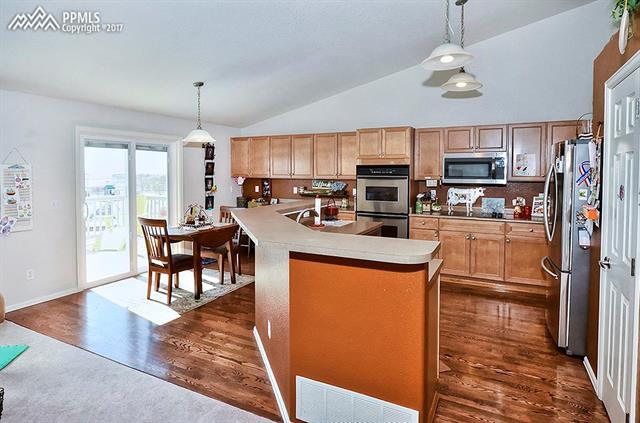 7855 Midnight Road Peyton, CO 80831 - Photo 4 of 30