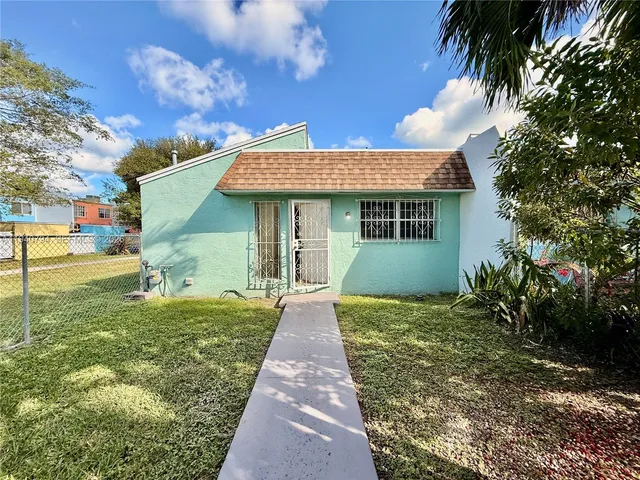 a view of a bird house