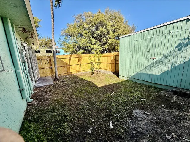 $2,250 | 617 Northwest 10th Street, Miami, FL 33136