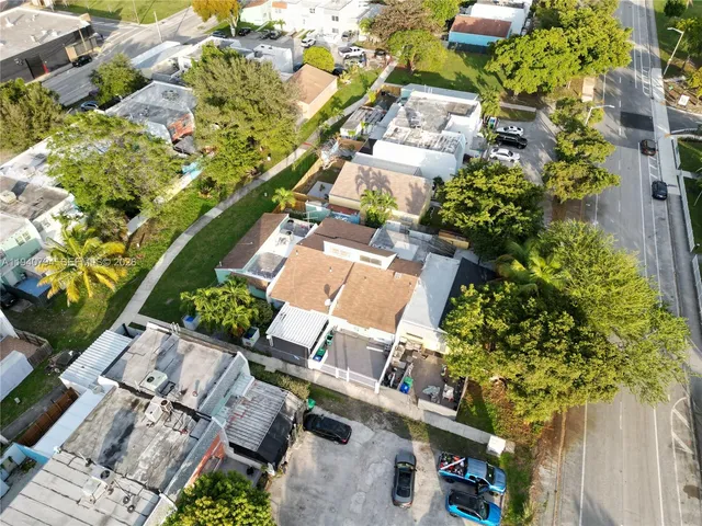 $2,250 | 617 Northwest 10th Street, Miami, FL 33136