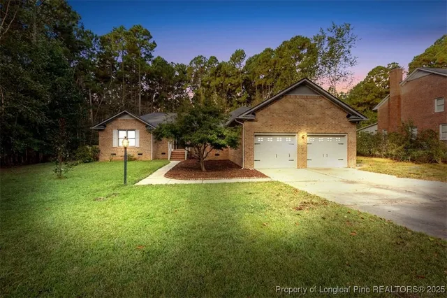 $378,900 | 7559 Firethorn Drive, Fayetteville, NC 28311