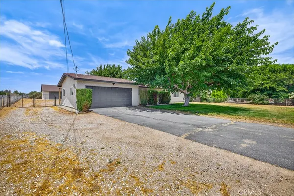 $425,000 | 9354 Hickory Avenue, Hesperia, CA 92345