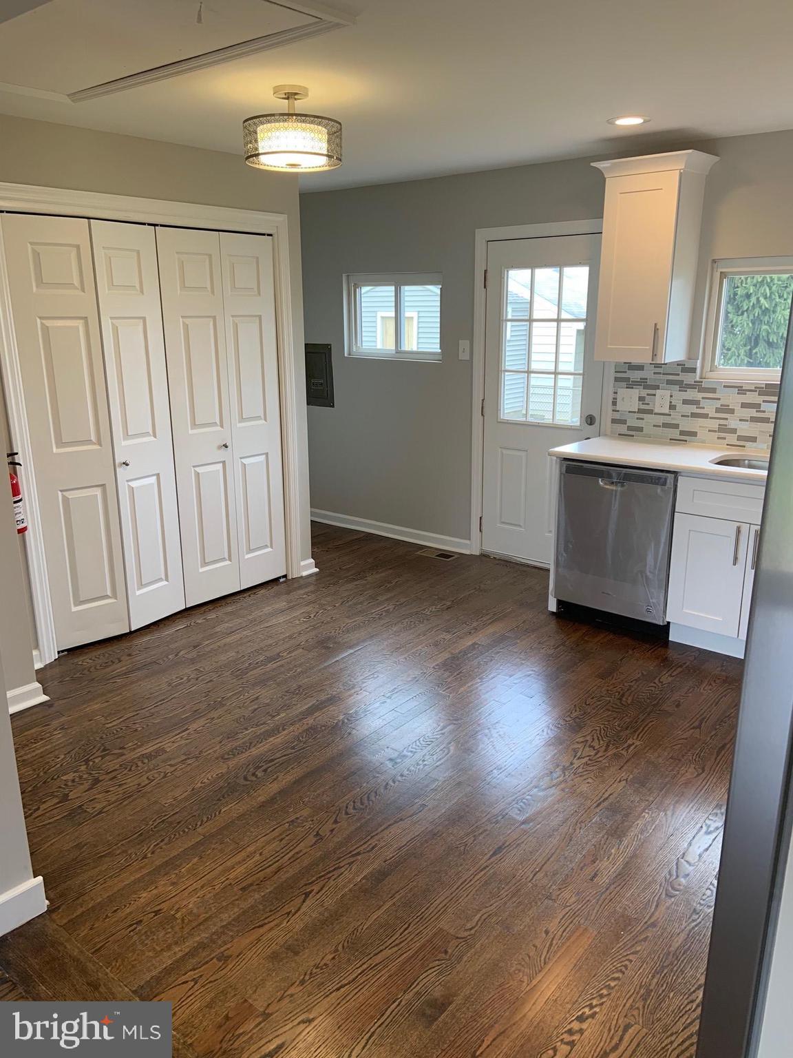 323 South Pine Avenue Maple Shade, NJ 08052 - Photo 6 of 16 Gallery Image 6