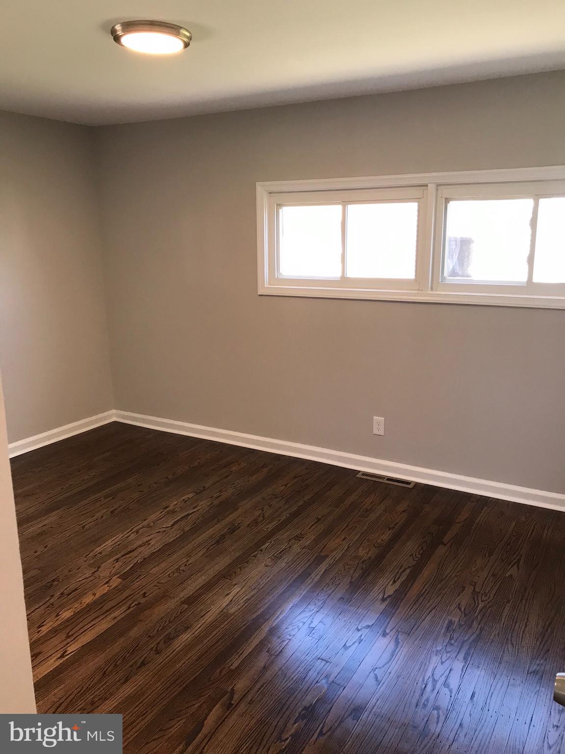 323 South Pine Avenue Maple Shade, NJ 08052 - Photo 10 of 16 Gallery Image 10